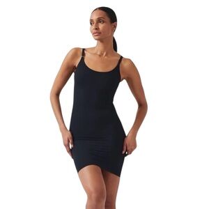 SPANX Socialite Cami Slip Medium Smoothing Shaping Layering Under Dress